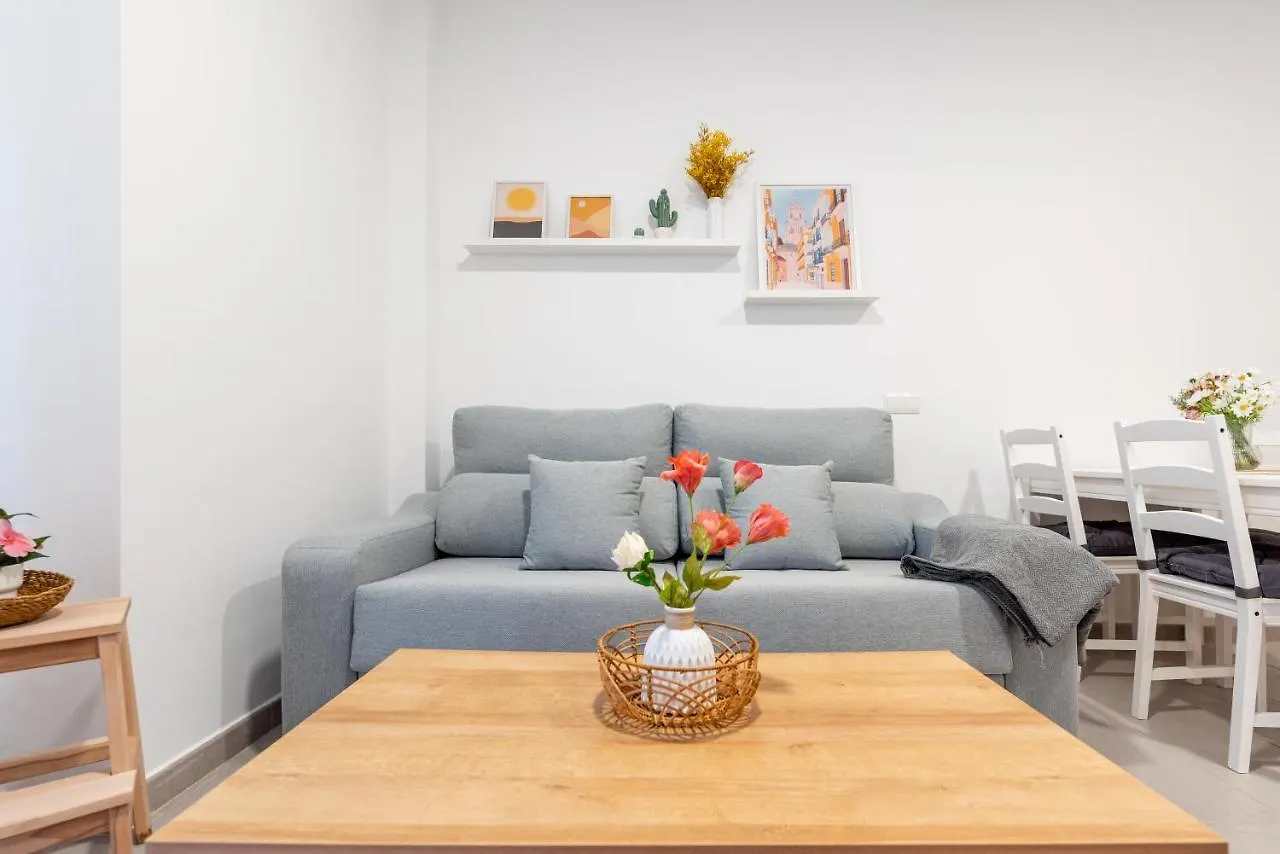 Wintowinrentals Superb New-Look Apartment Málaga